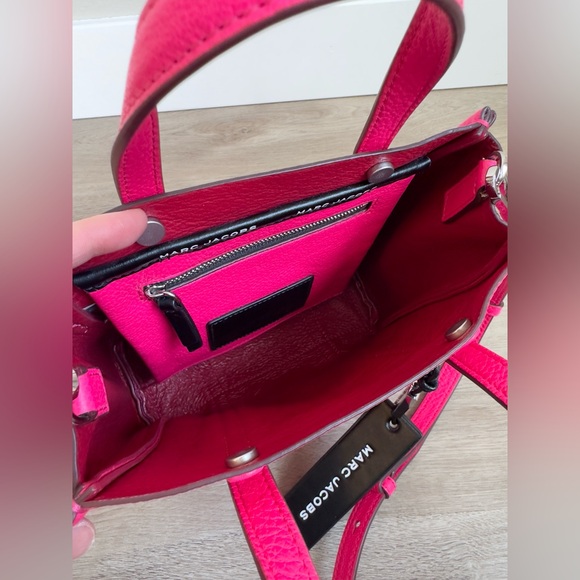 Marc Jacobs Mini Tag Tote - Picture 5 of 12